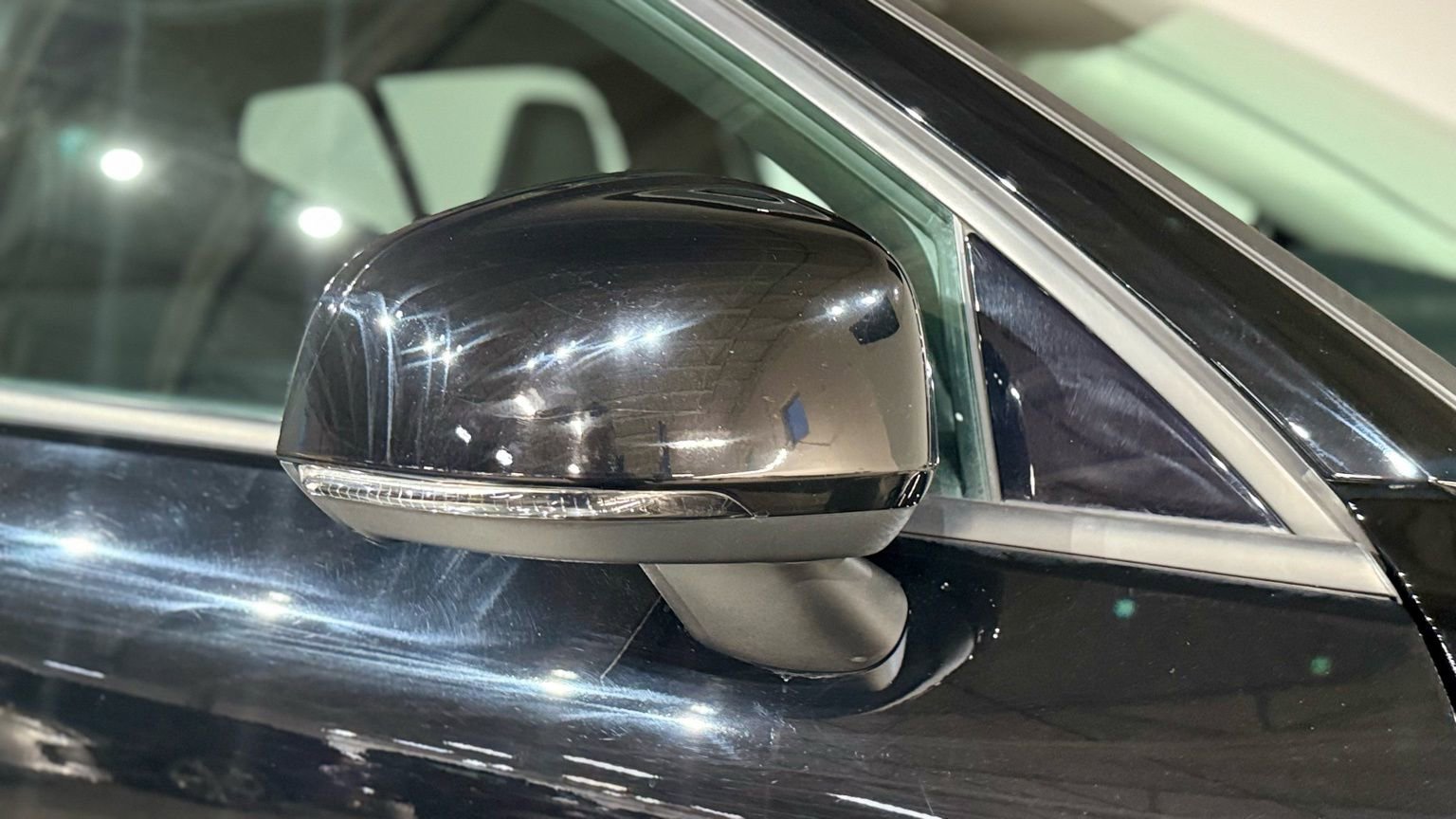 Used 2020 Volvo XC40 T5 Momentum image 12