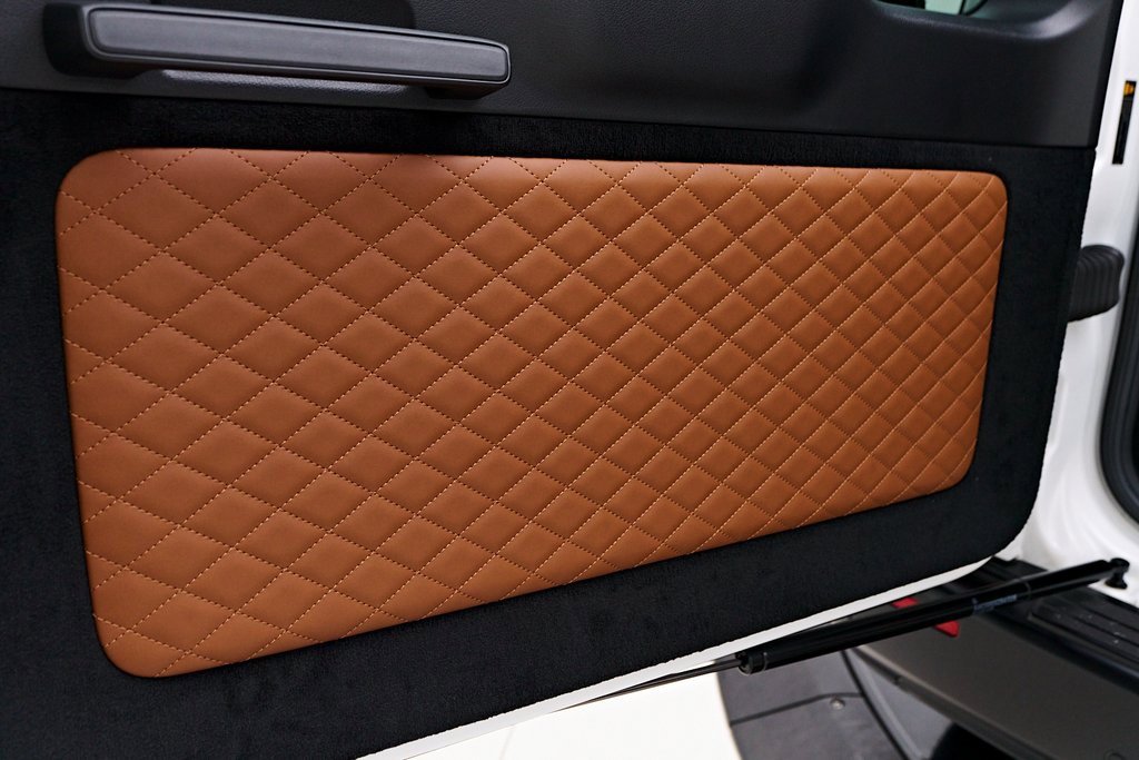Used 2022 Mercedes-Benz G 550 image 17