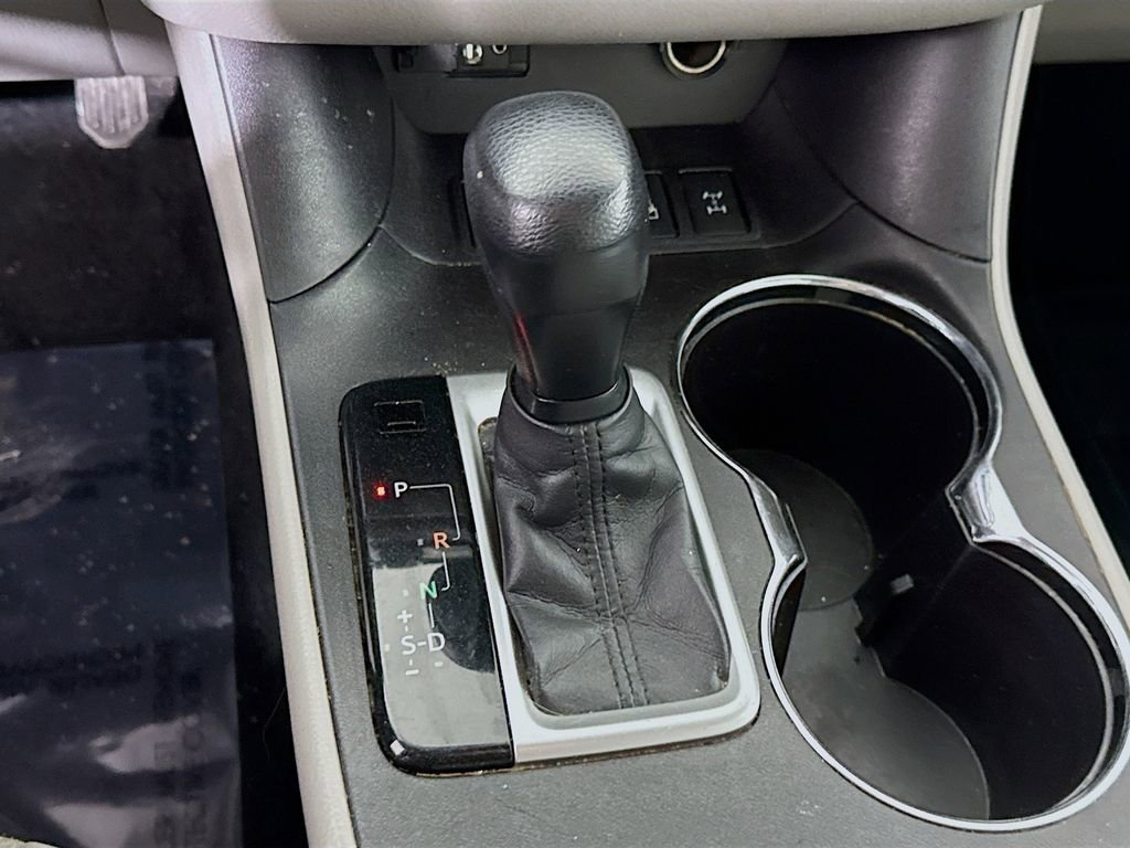 Used 2016 Toyota Highlander LE image 8