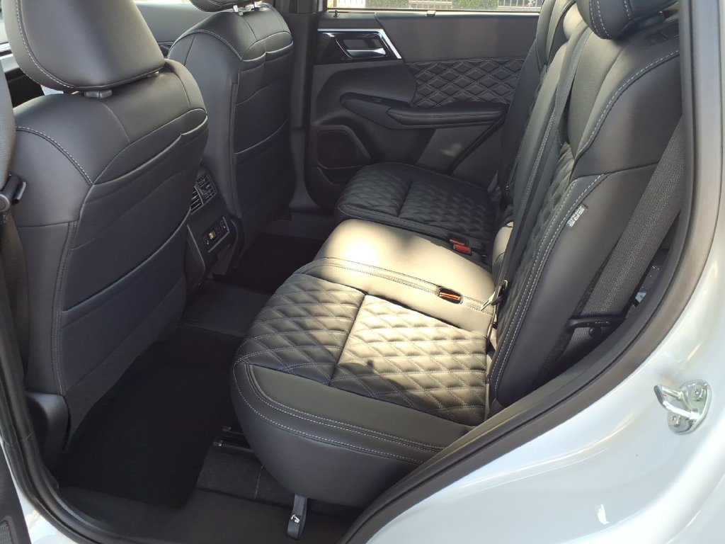 New 2026 Nissan Rogue Platinum AWD/4WD image 18