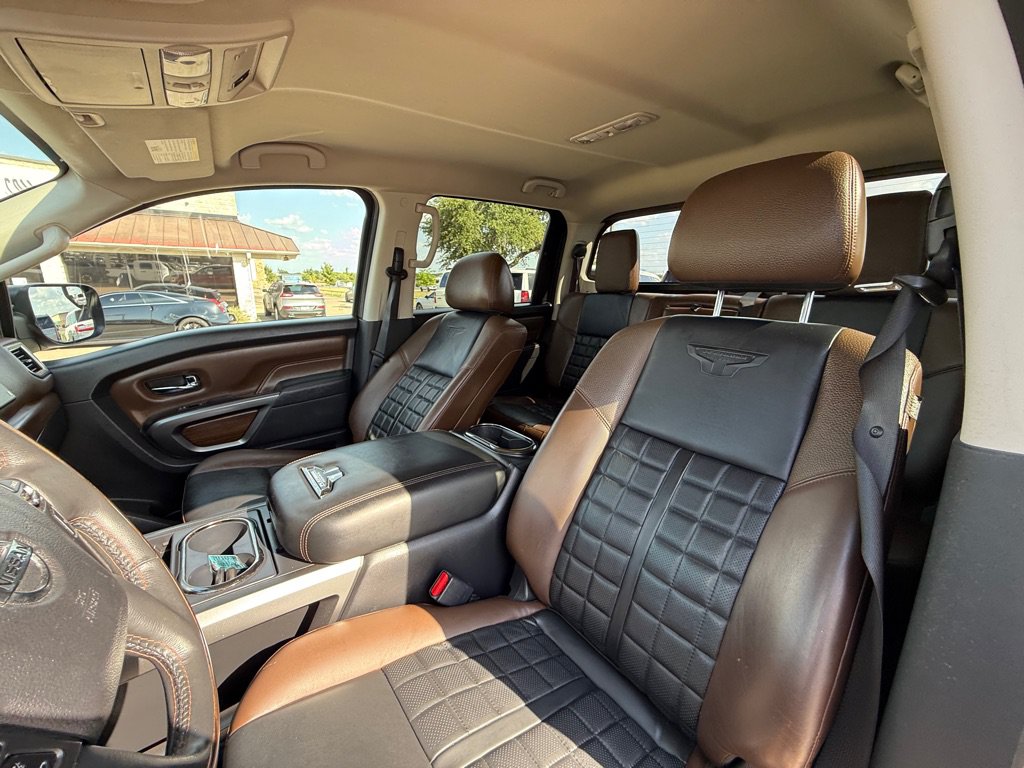 Used 2018 Nissan Titan Platinum Reserve w/ Platinum Utility Package AWD/4WD image 17