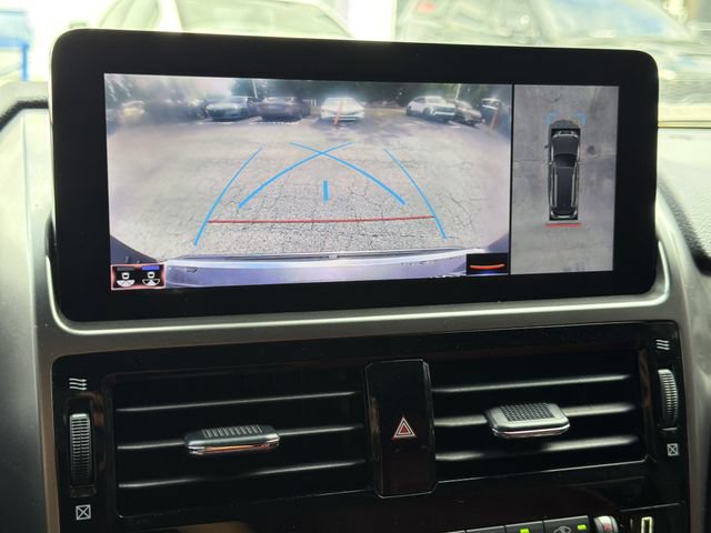 Used 2022 Lexus GX 460 Luxury w/ Accessory Package AWD/4WD image 18