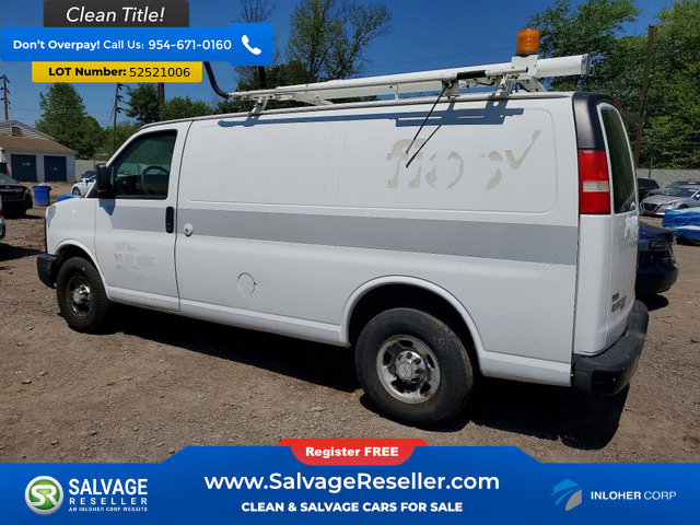 Used 2011 Chevrolet Express 2500 RWD image 3