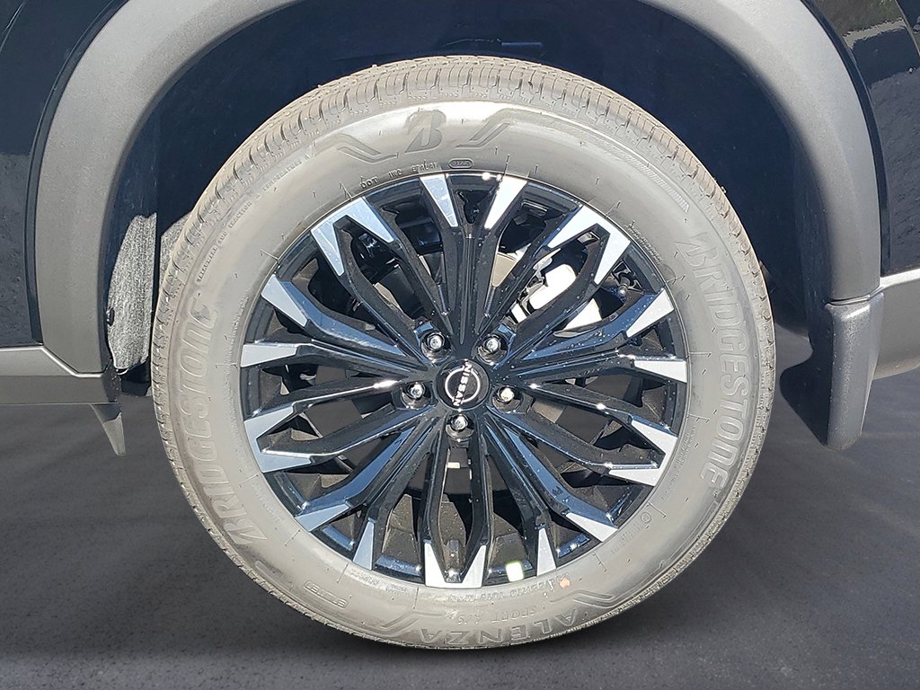 New 2026 Nissan Rogue Dark Armor FWD image 10