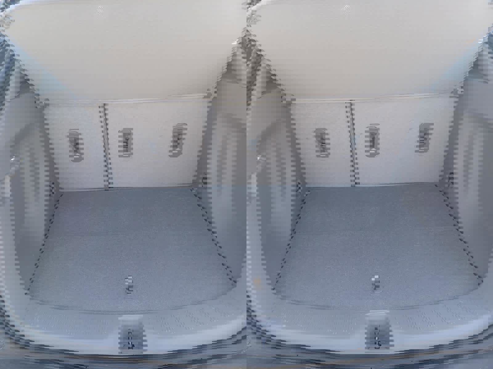 Used 2023 Chevrolet Bolt EUV Premier image 15