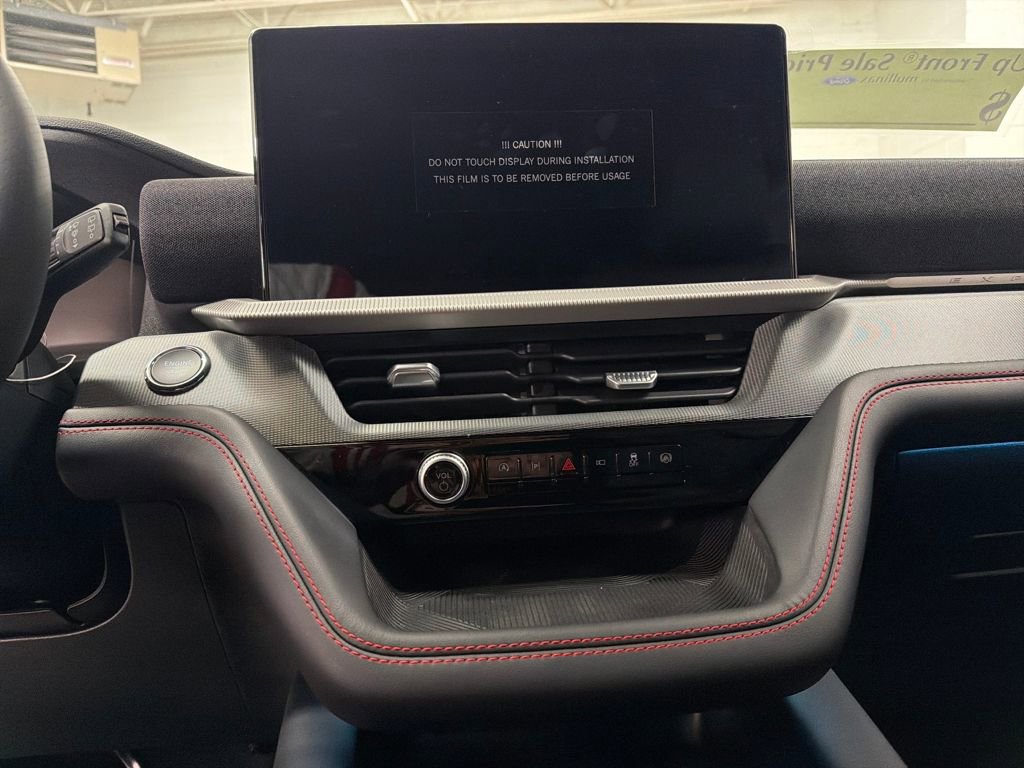 New 2026 Ford Explorer ST-Line w/ ST-Line Street Pack image 21