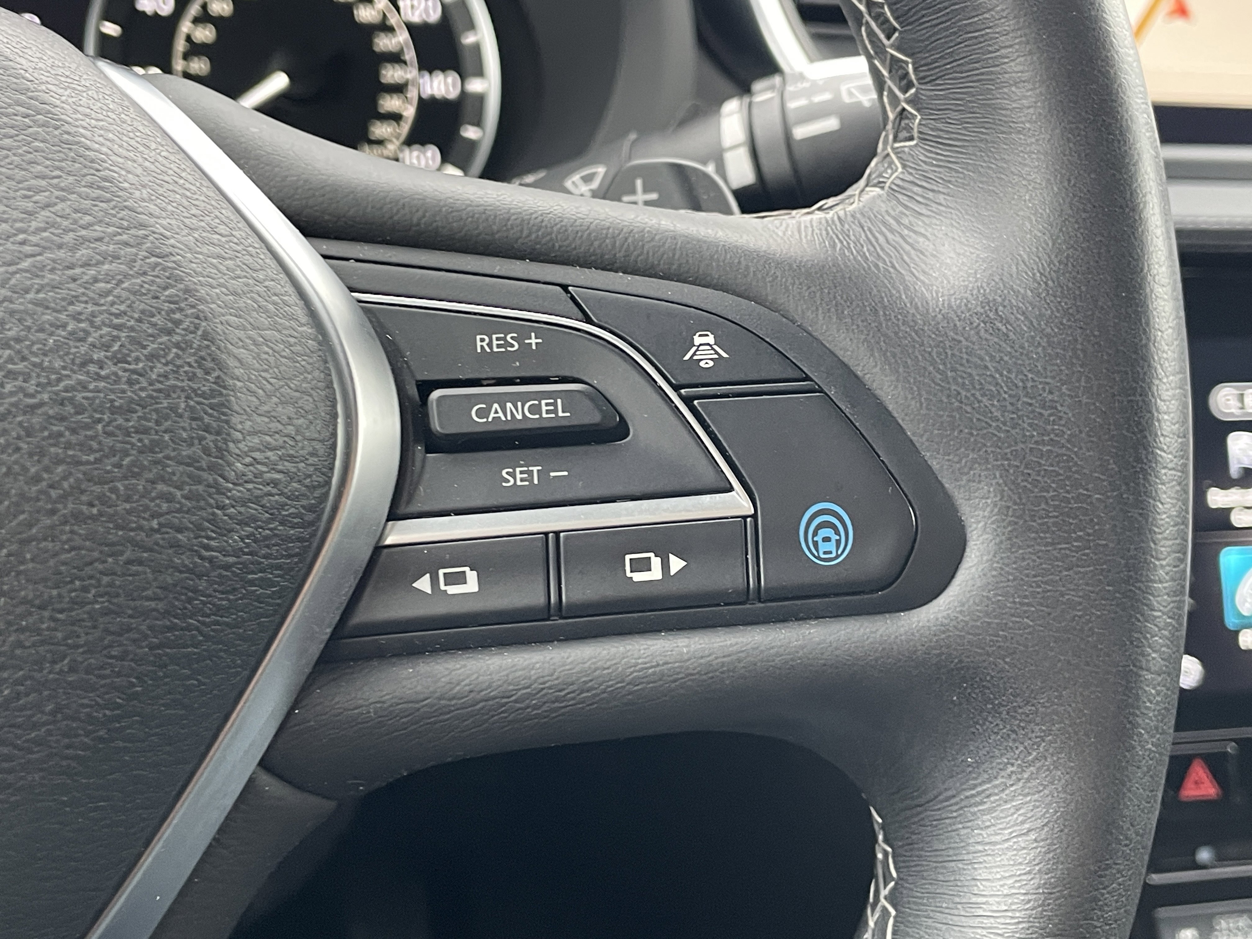 Used 2022 INFINITI QX55 Essential w/ Proactive Package image 25