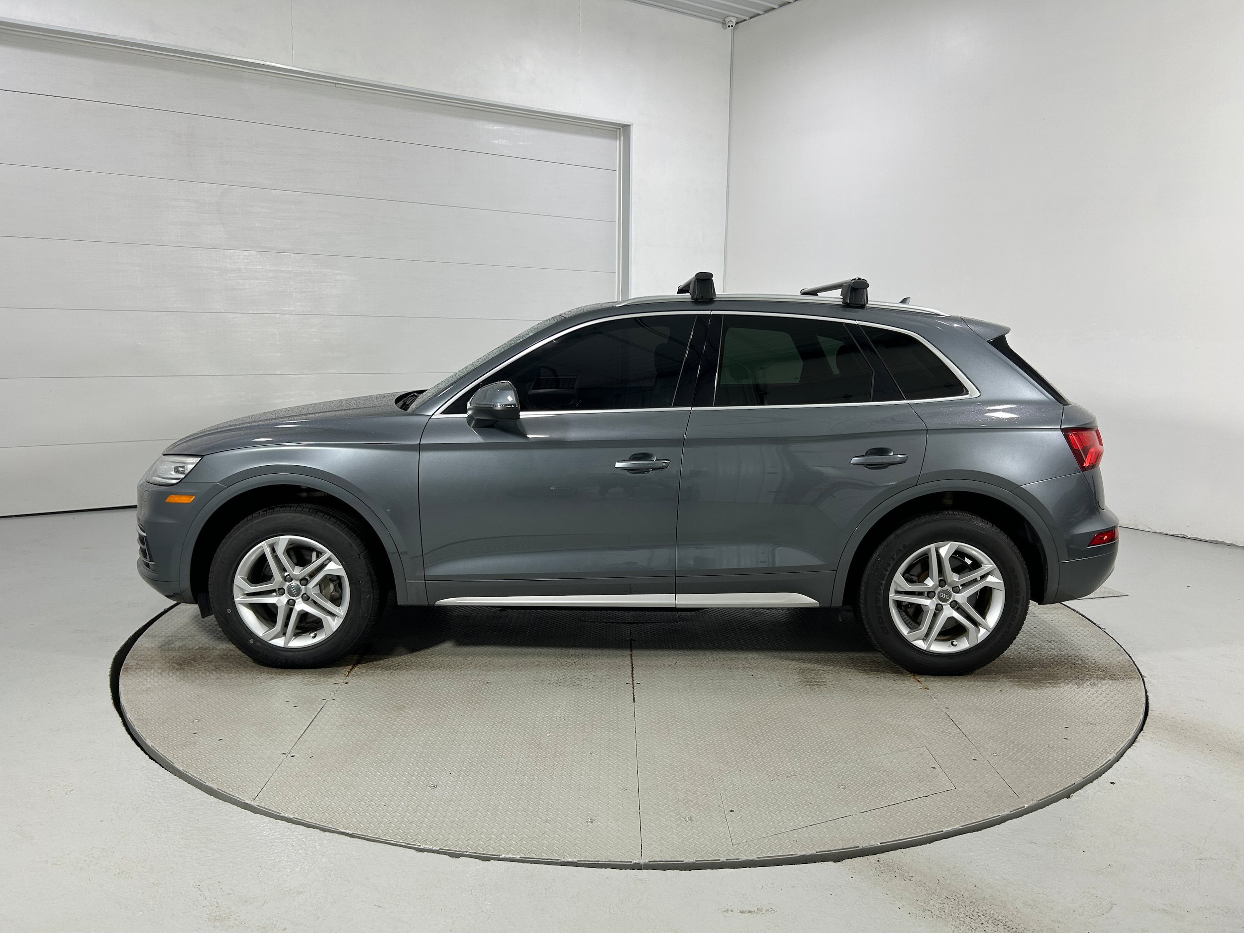 Used 2019 Audi Q5 2.0T Premium w/ Convenience Package AWD/4WD image 22