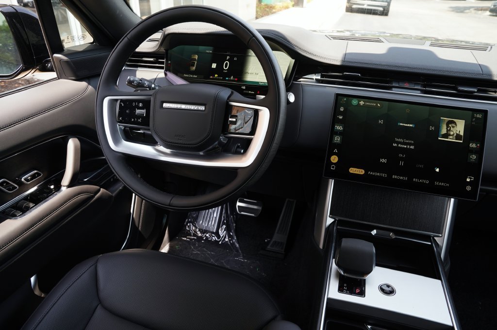 New 2026 Land Rover Range Rover SE AWD/4WD image 14