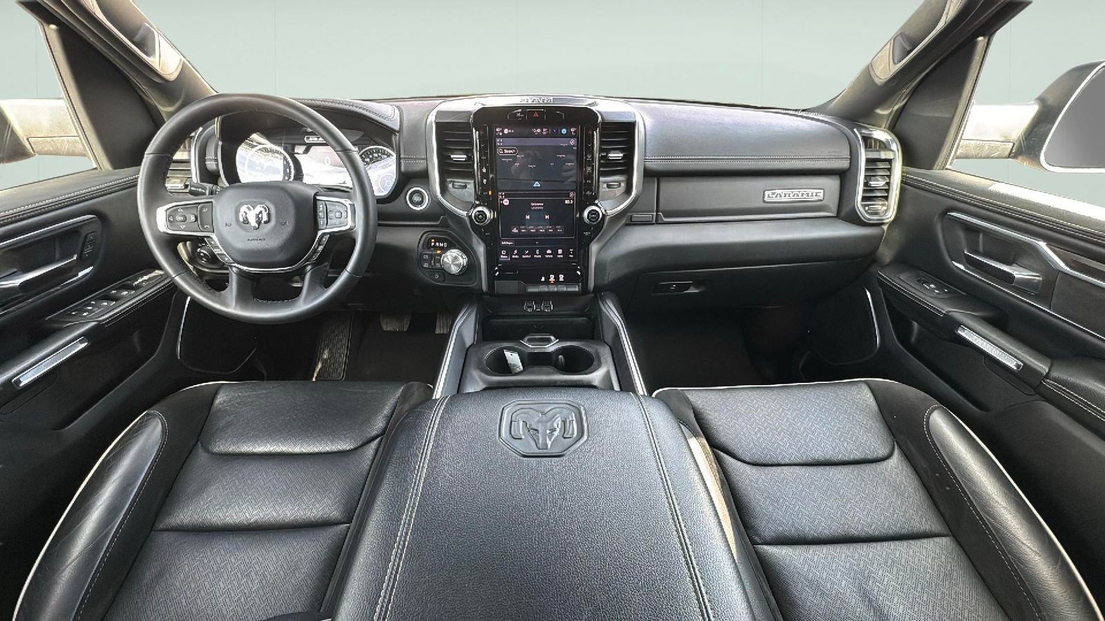 Used 2025 RAM 1500 Laramie AWD/4WD image 2