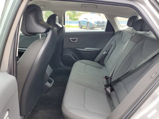 Used 2025 Kia K4 FWD image 26