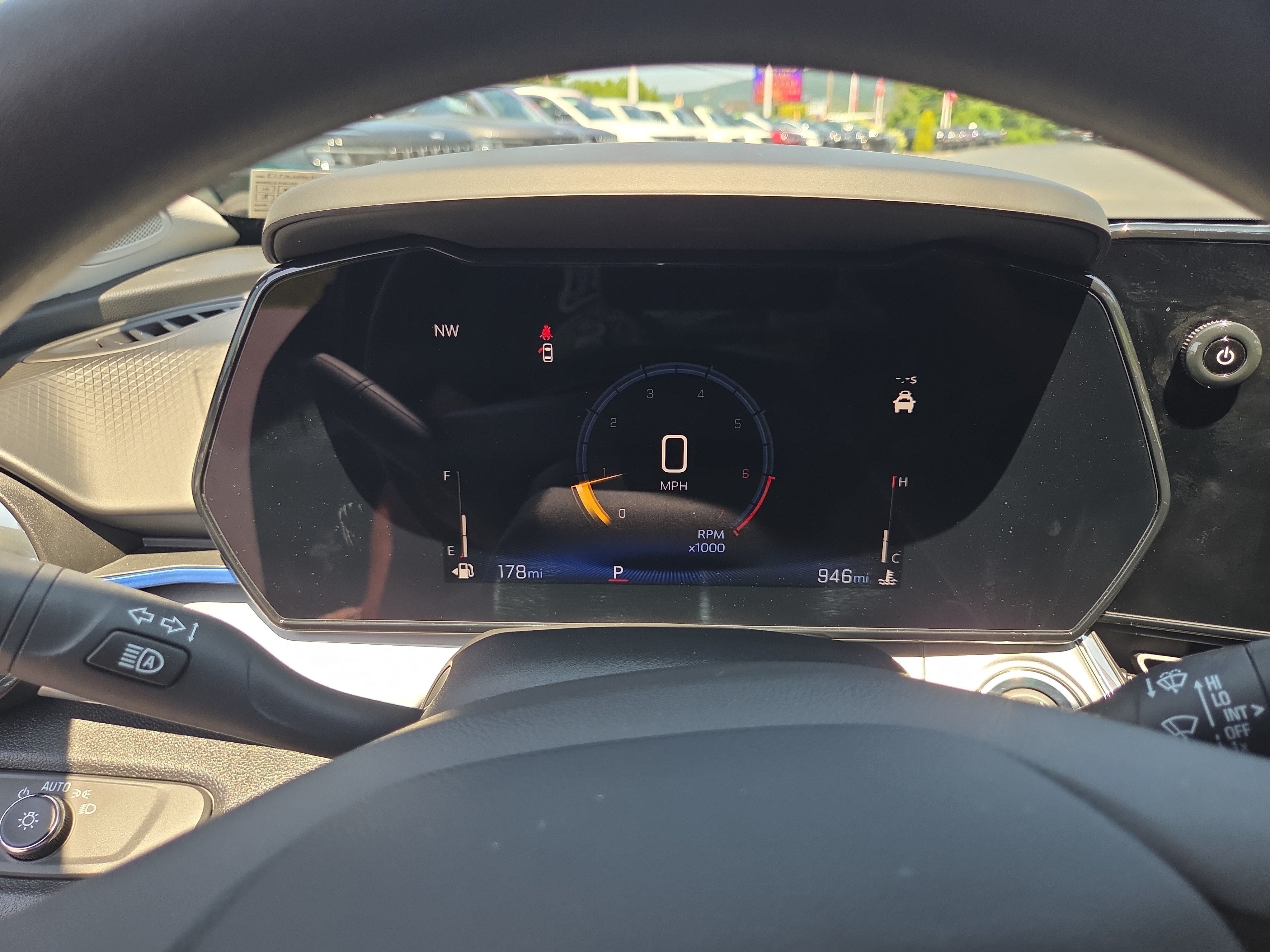 Used 2026 Chevrolet Trax LT FWD image 25