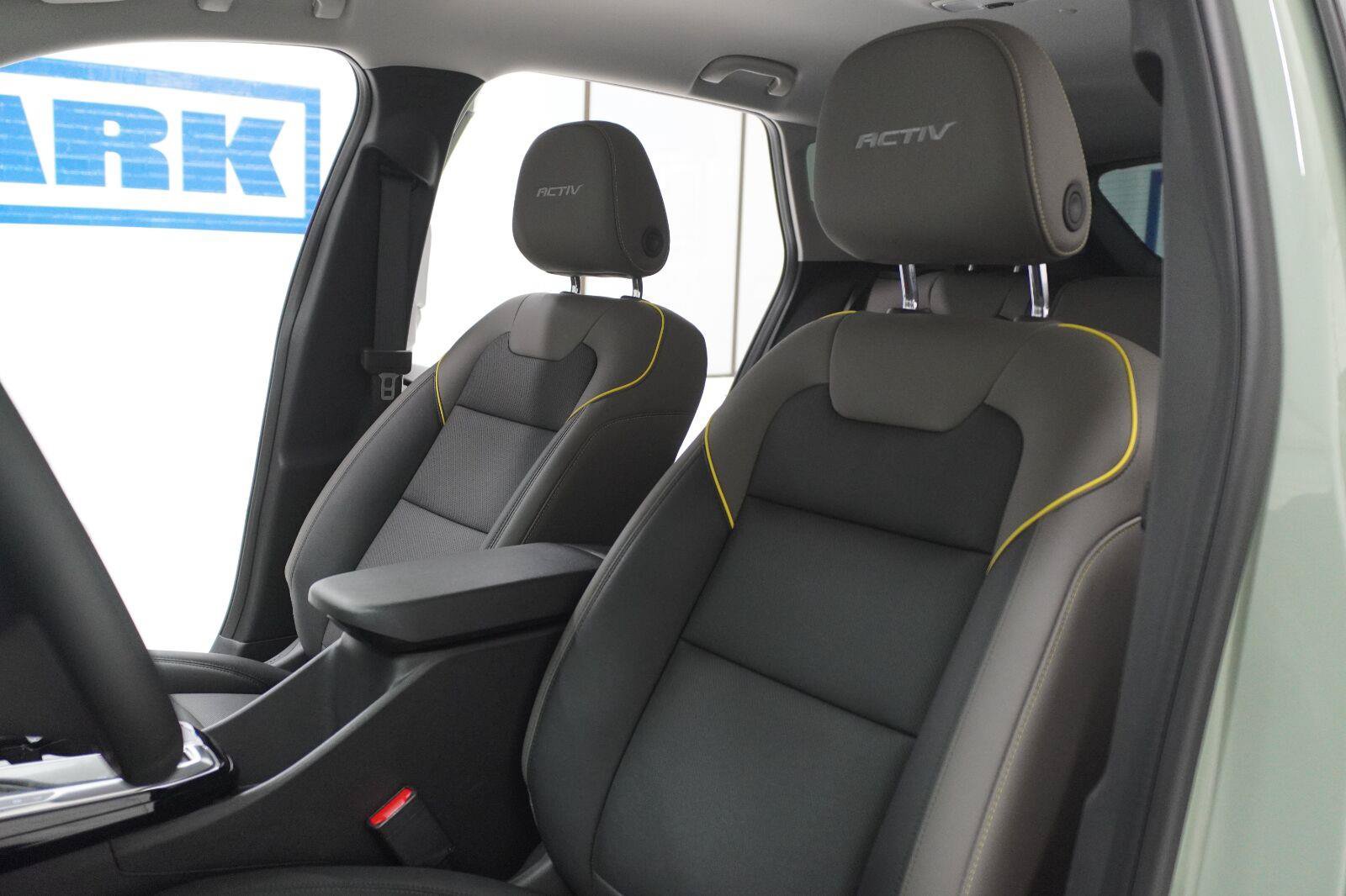 Used 2026 Chevrolet Trax ACTIV w/ Driver Confidence Package FWD image 4