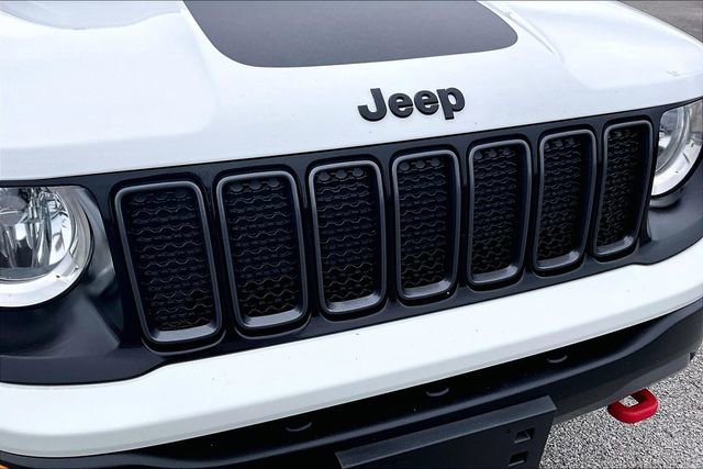 Used 2023 Jeep Renegade Trailhawk AWD/4WD image 30