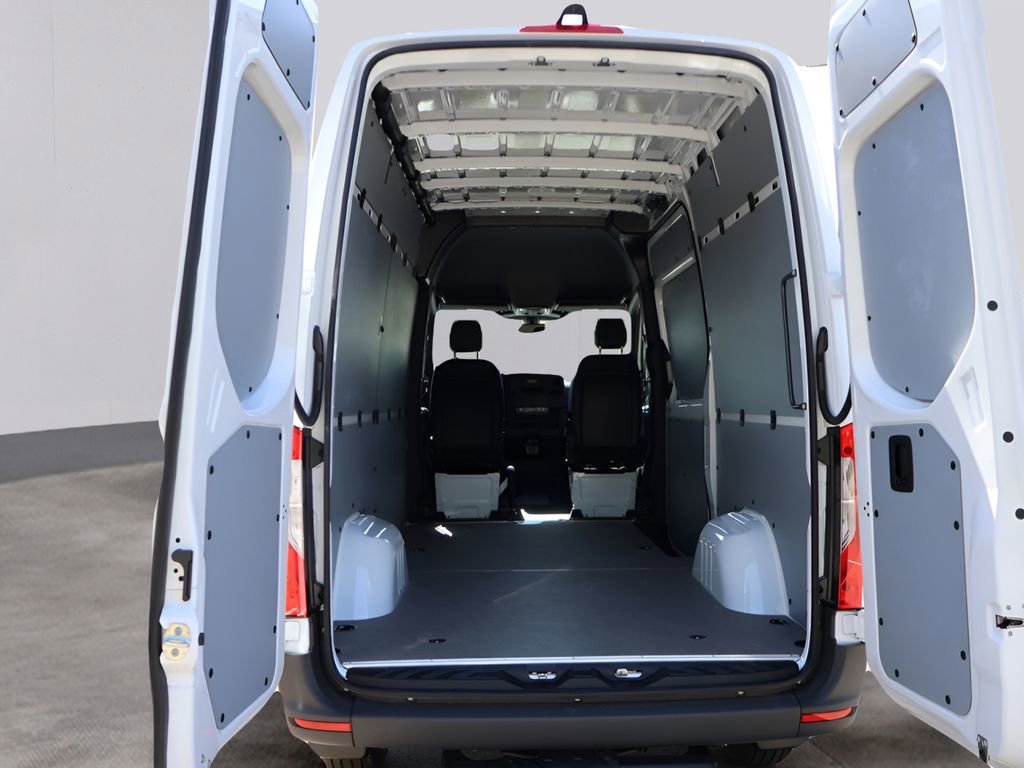 New 2026 Mercedes-Benz Sprinter 144 Cargo image 17