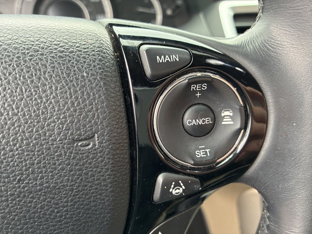 Used 2017 Honda Accord Touring image 15