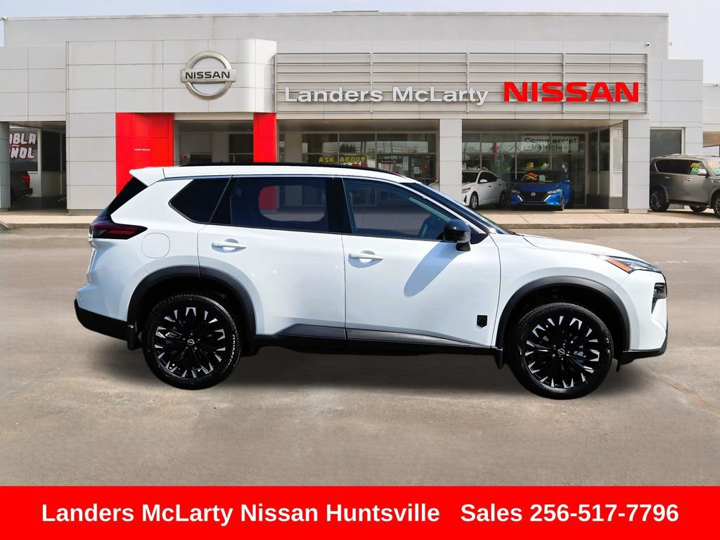 Used 2026 Nissan Rogue Dark Armor FWD image 2