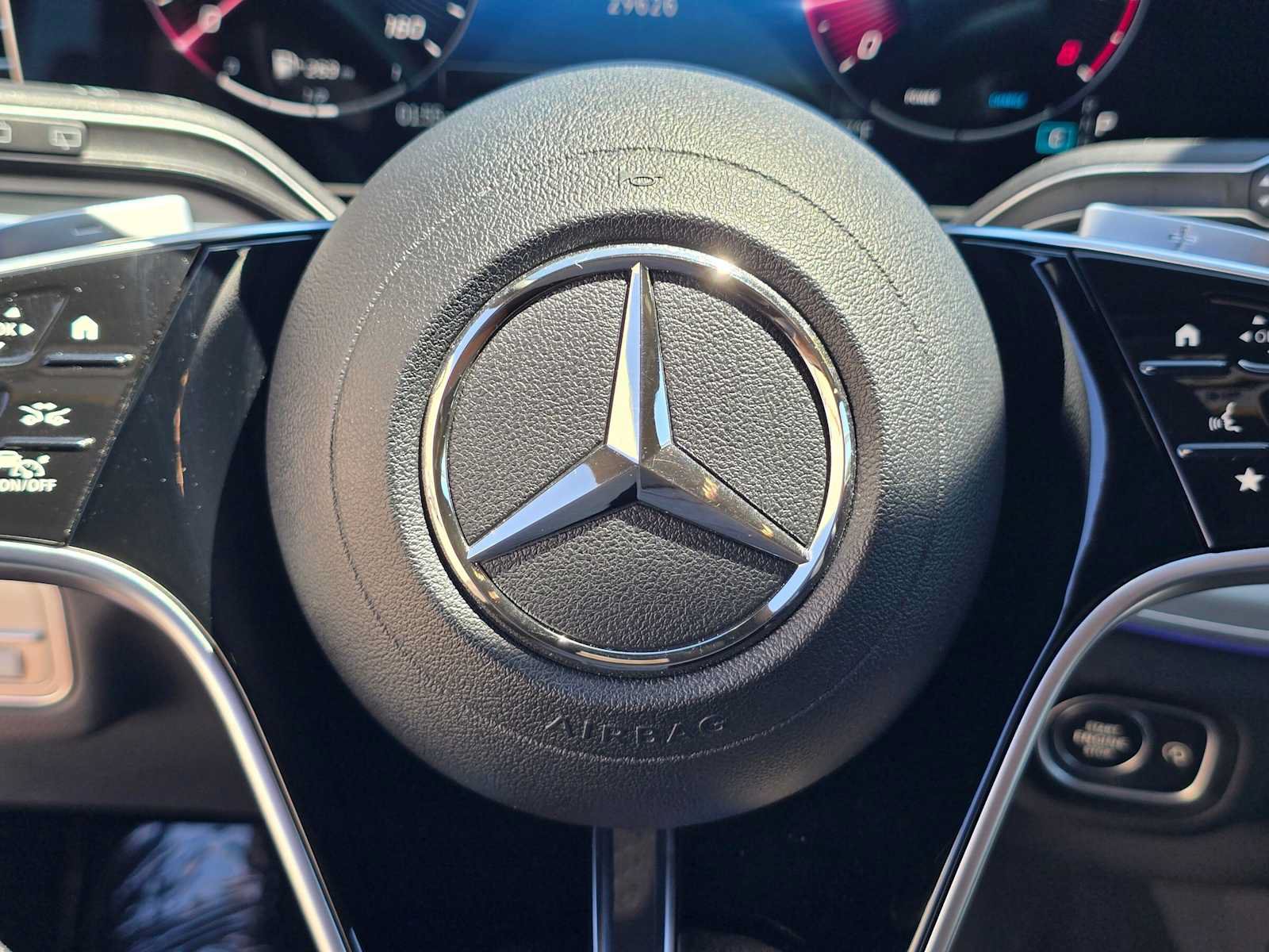 Used 2025 Mercedes-Benz GLE 350 4MATIC image 25