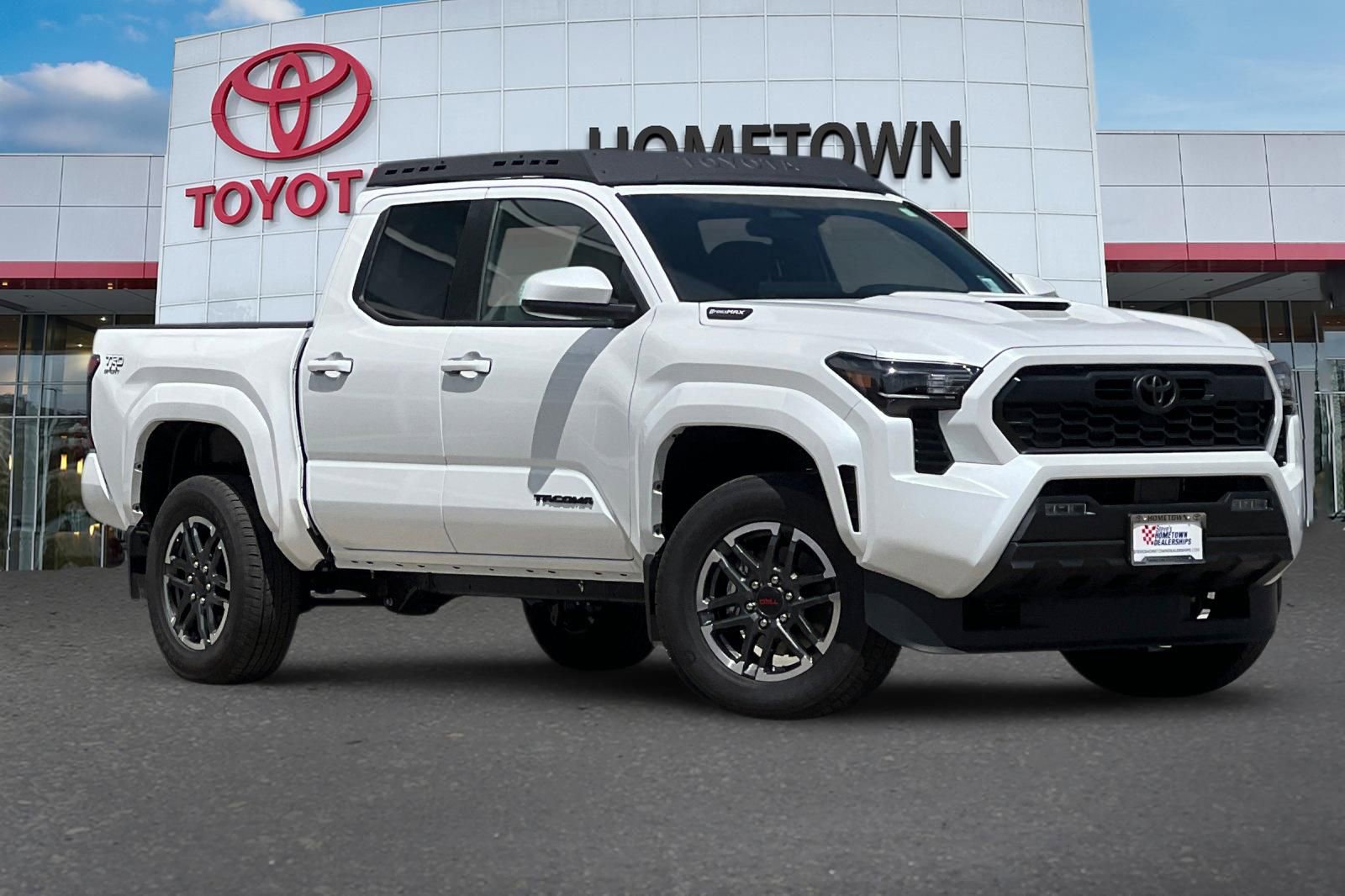 Certified 2025 Toyota Tacoma TRD Sport image 2