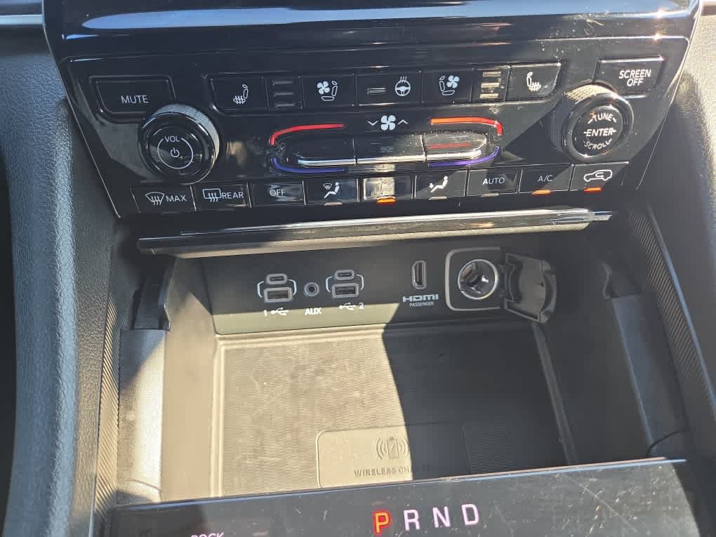 Used 2023 Jeep Grand Cherokee 30th Anniversary AWD/4WD image 28