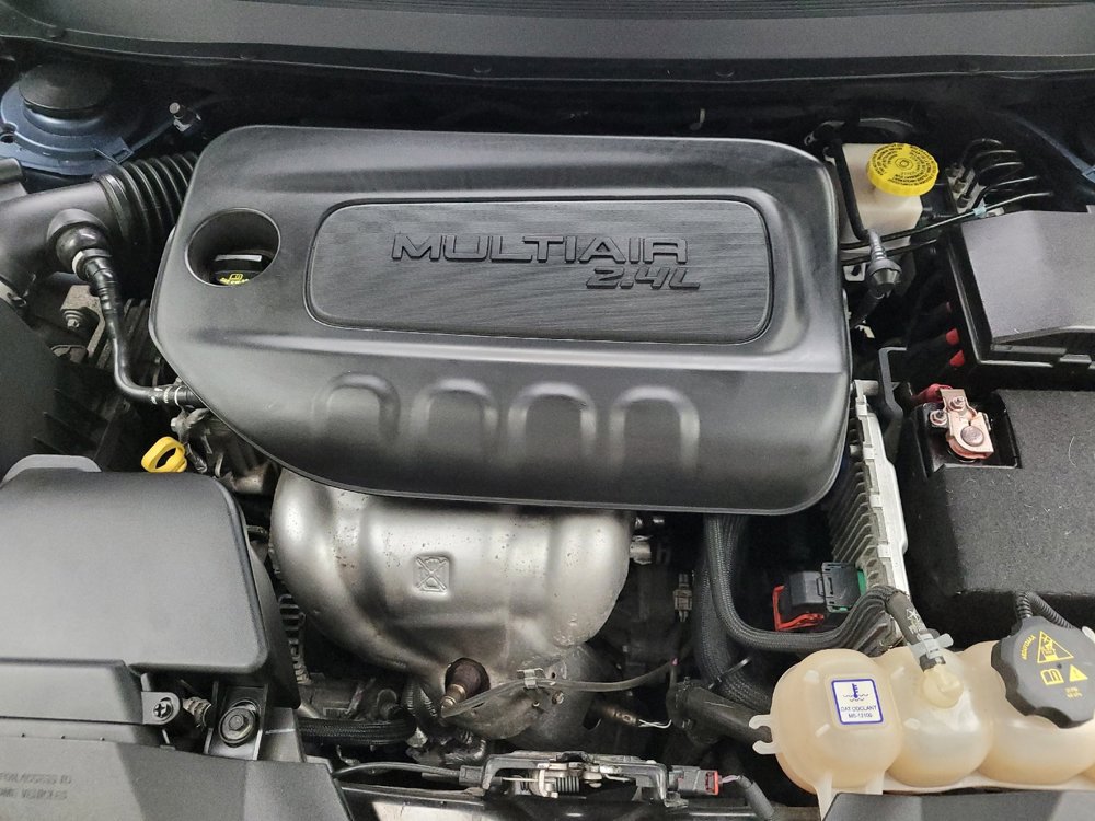Used 2019 Jeep Cherokee Latitude w/ Popular Appearance Group AWD/4WD image 30