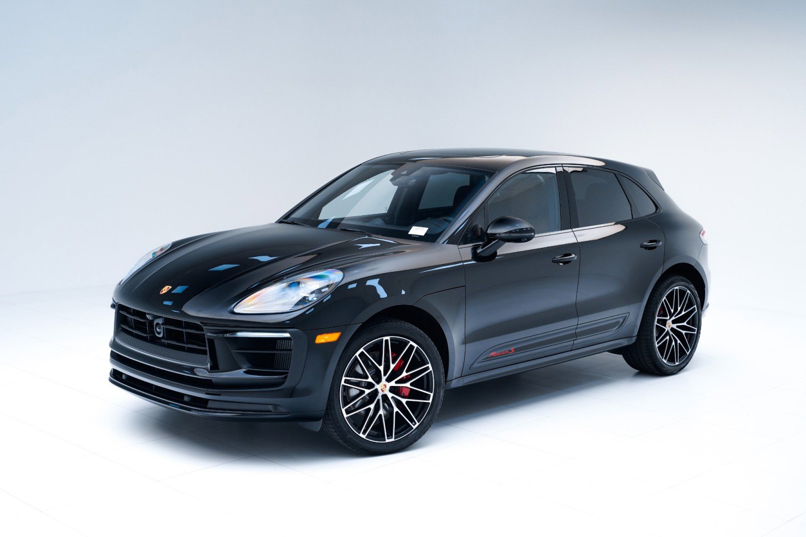 New 2026 Porsche Macan S AWD/4WD image 1