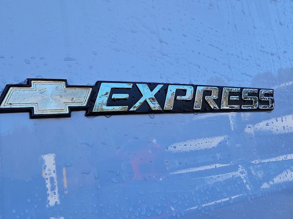 New 2025 Chevrolet Express 2500 w/ Driver Convenience Package RWD image 18
