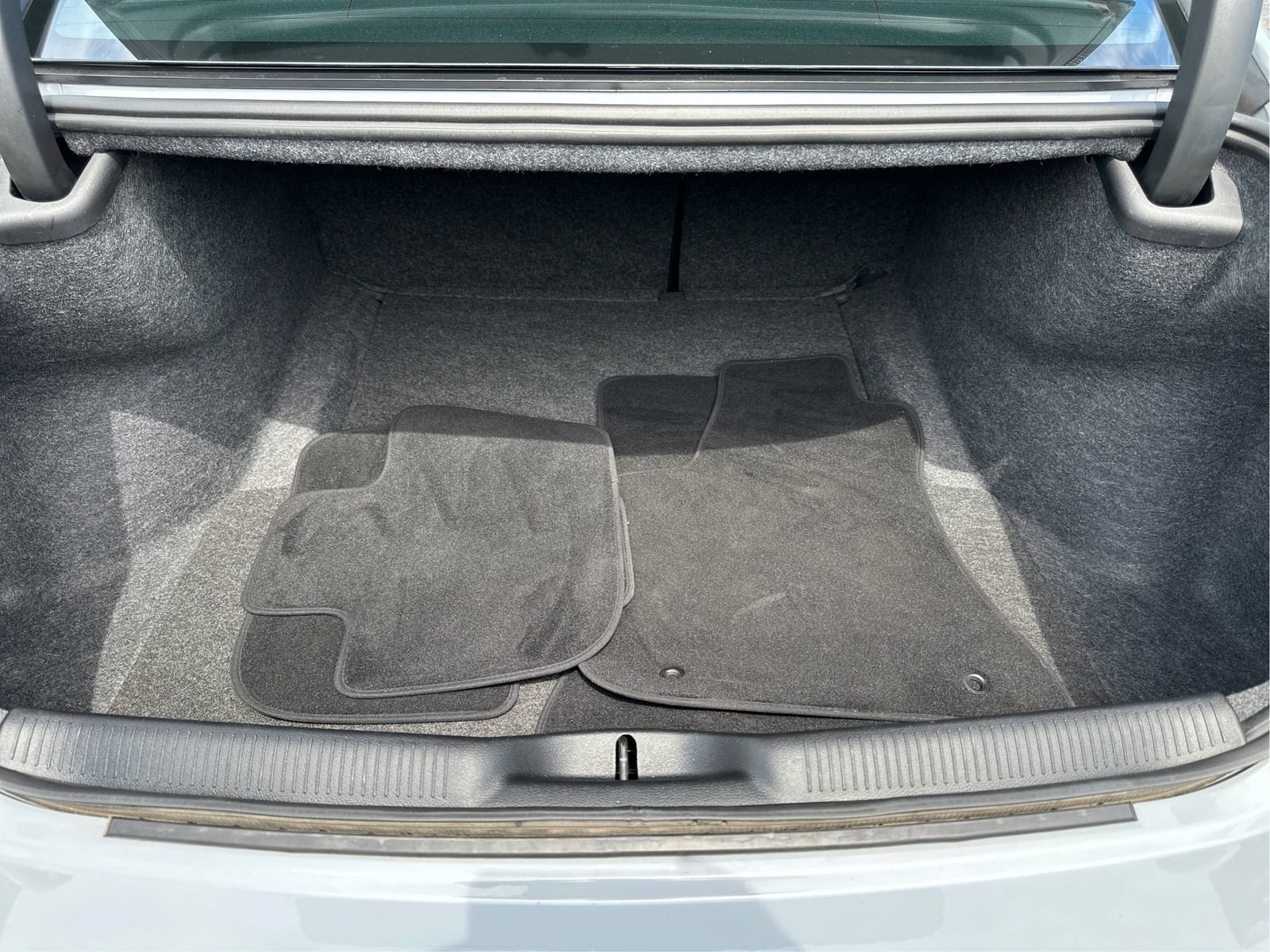 Used 2022 Dodge Charger Scat Pack RWD image 13