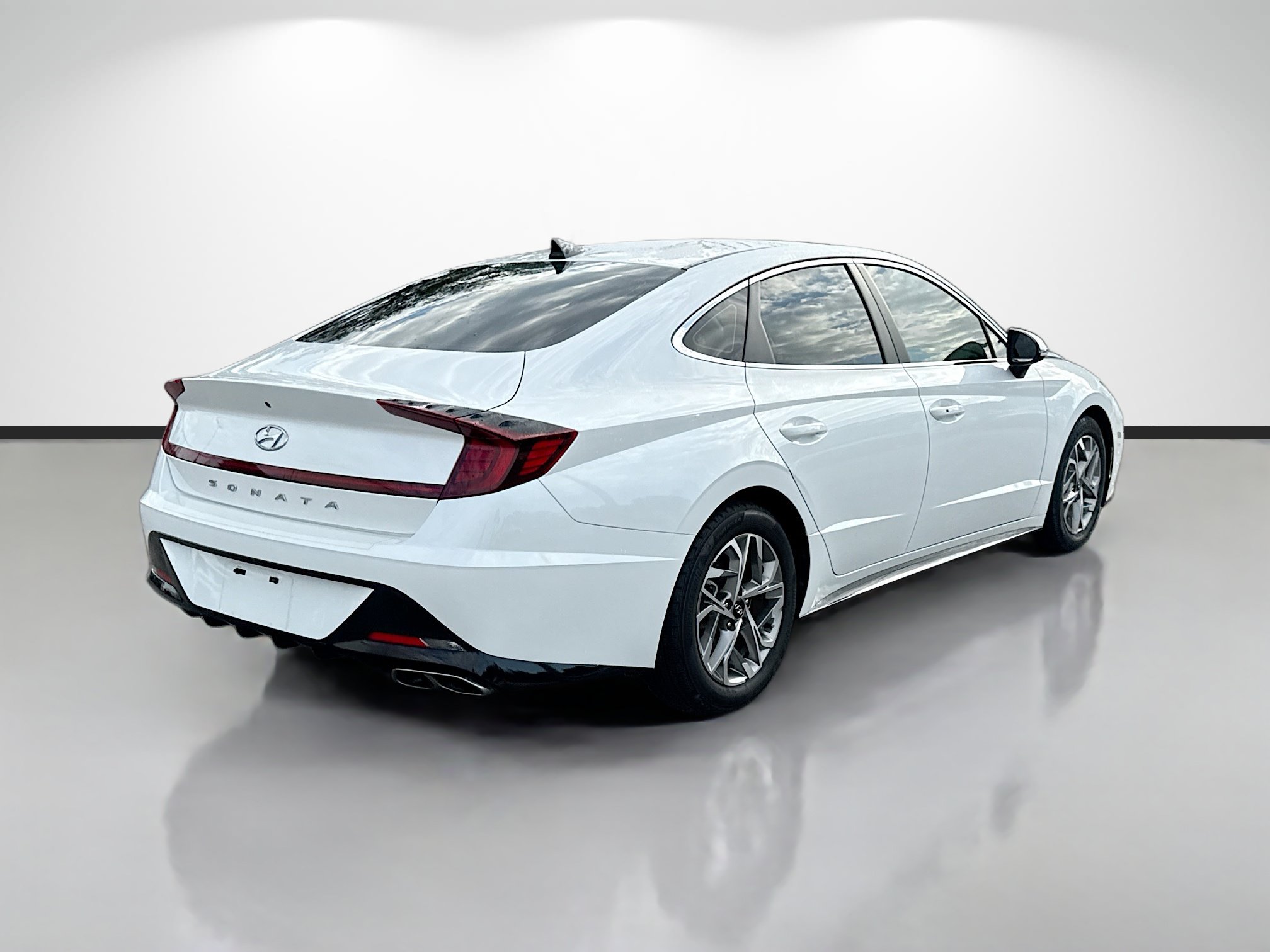 Used 2021 Hyundai Sonata SEL FWD image 3