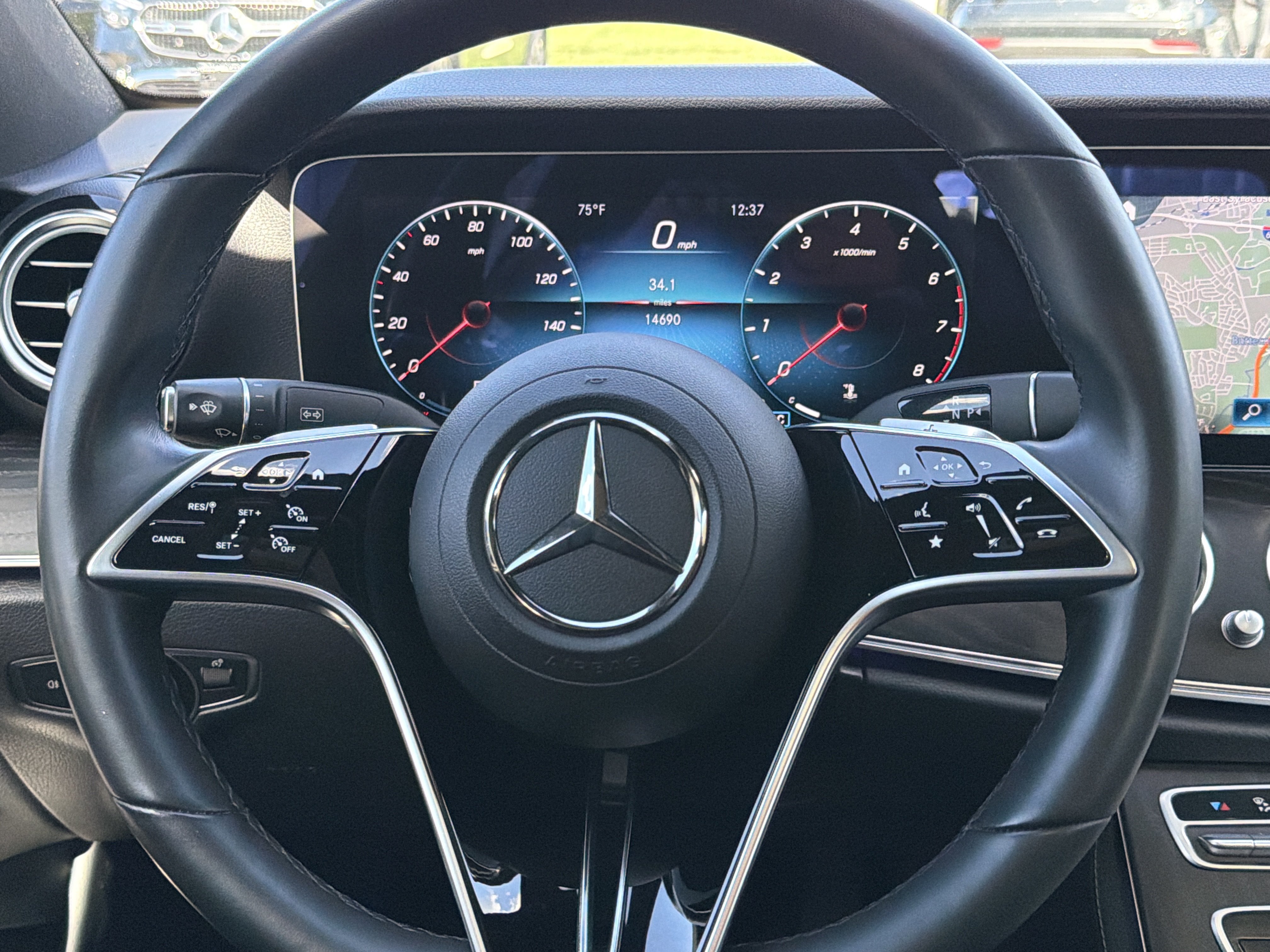 Used 2023 Mercedes-Benz E 350 4MATIC Sedan image 13