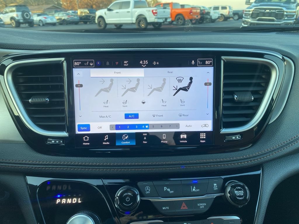 New 2026 Chrysler Pacifica Pinnacle AWD/4WD image 34