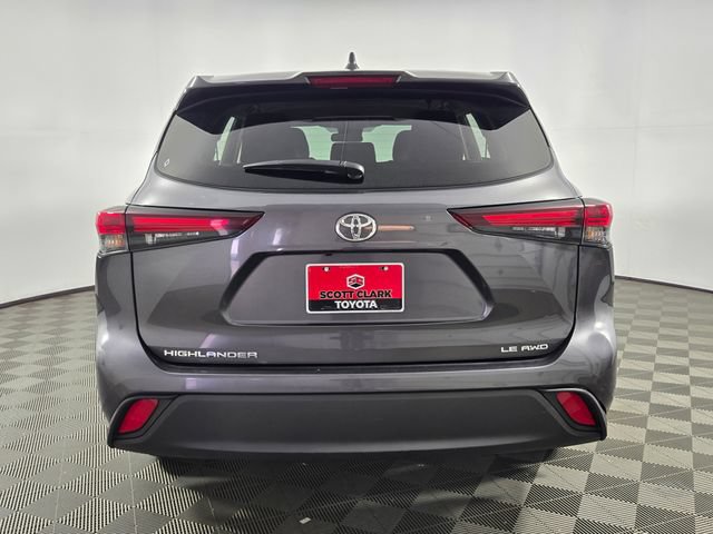Used 2025 Toyota Highlander LE AWD/4WD image 8