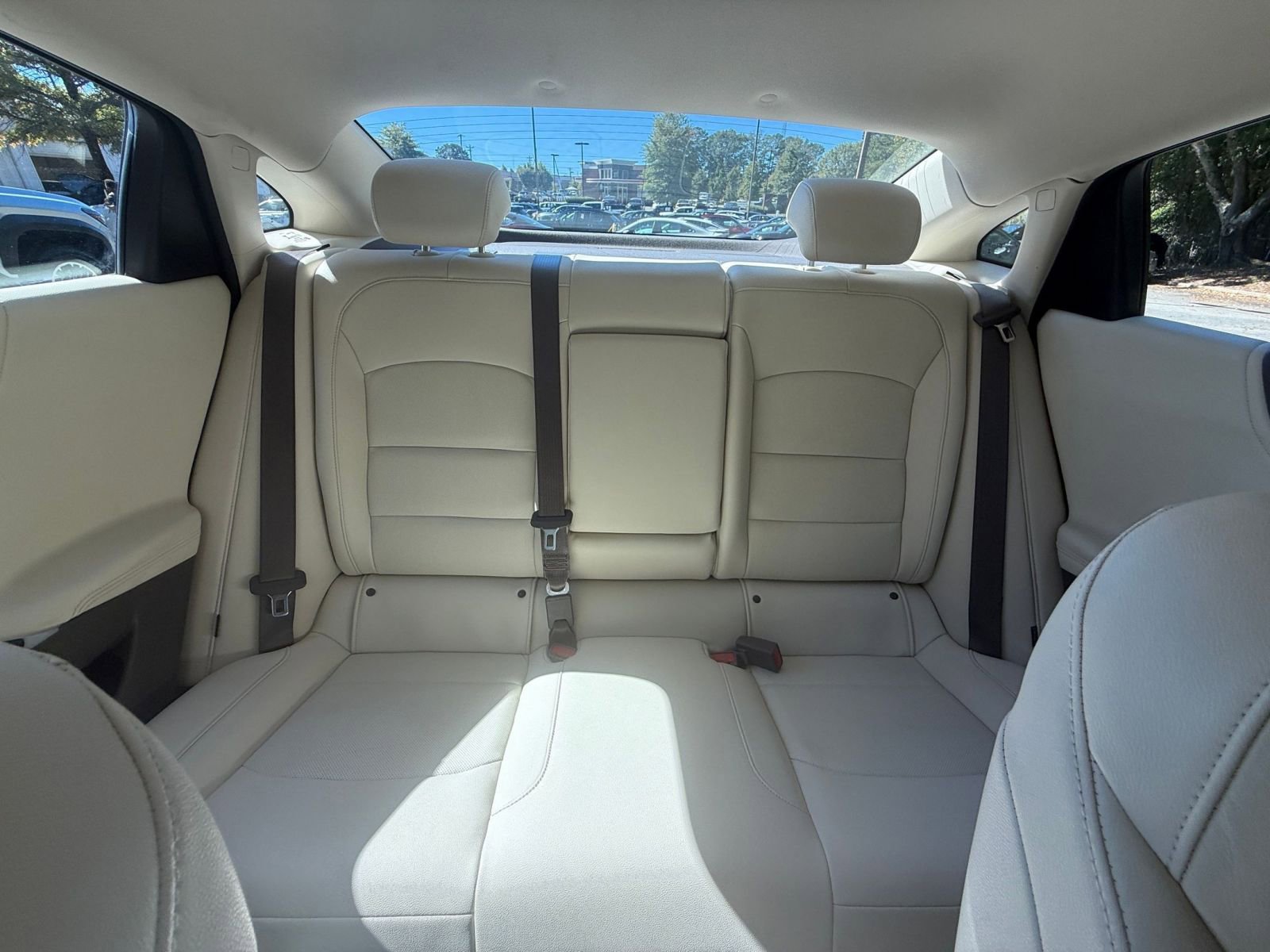 Used 2024 Chevrolet Malibu LT image 38