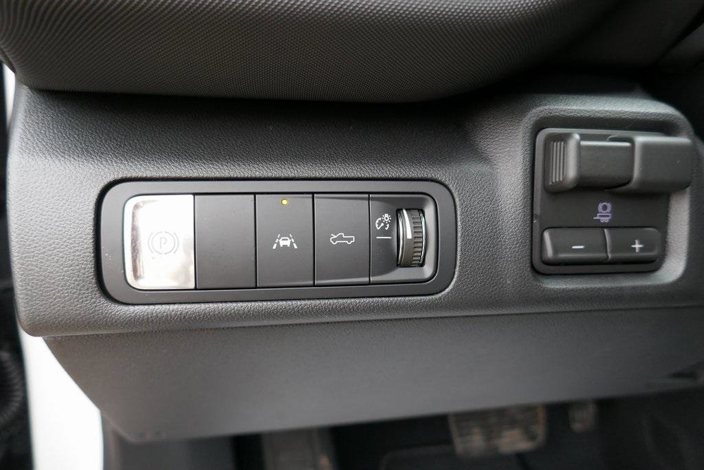 New 2026 Chevrolet Silverado EV LT image 17