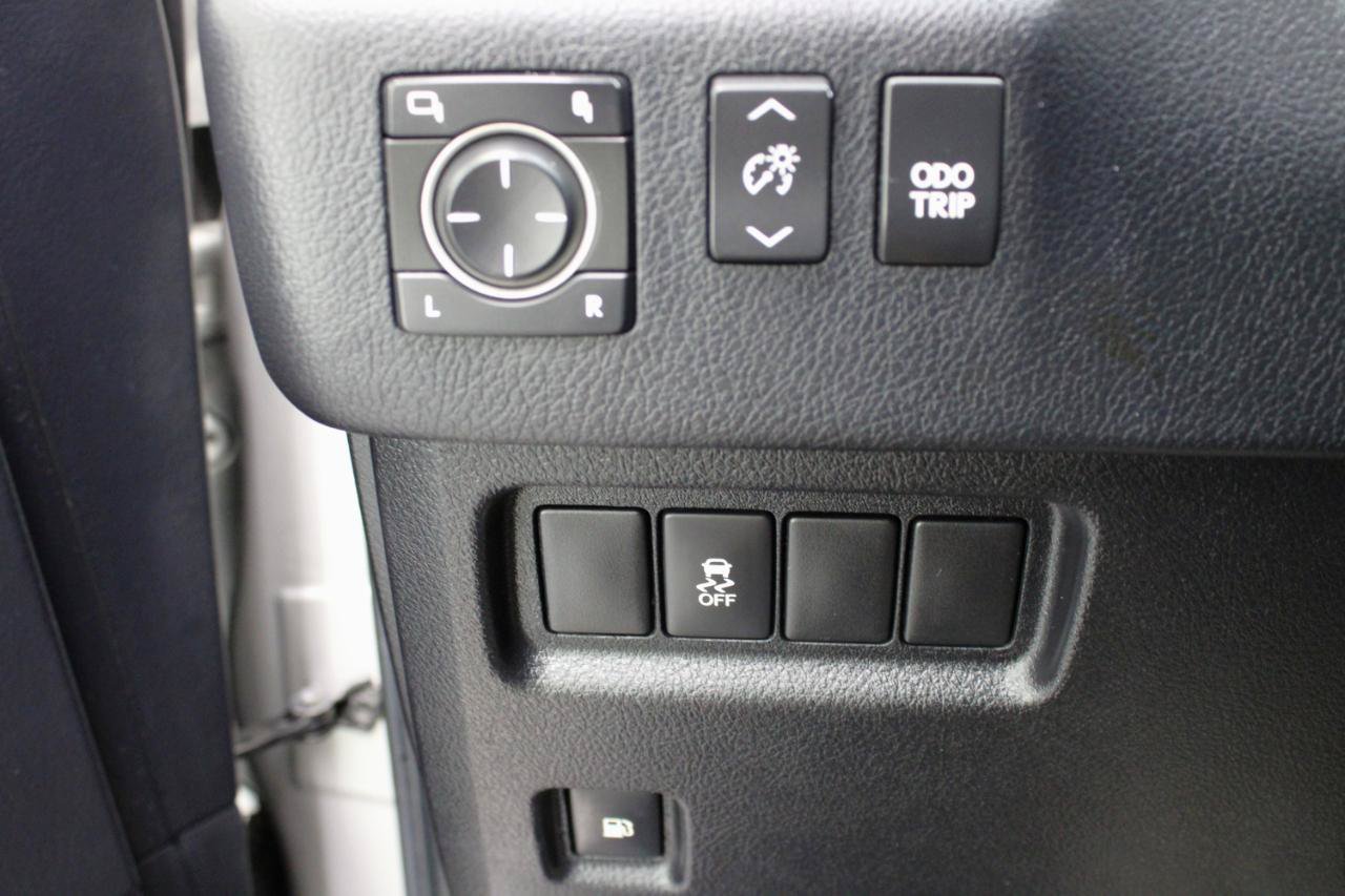 Used 2011 Lexus GX 460 w/ Comfort Plus Pkg AWD/4WD image 60