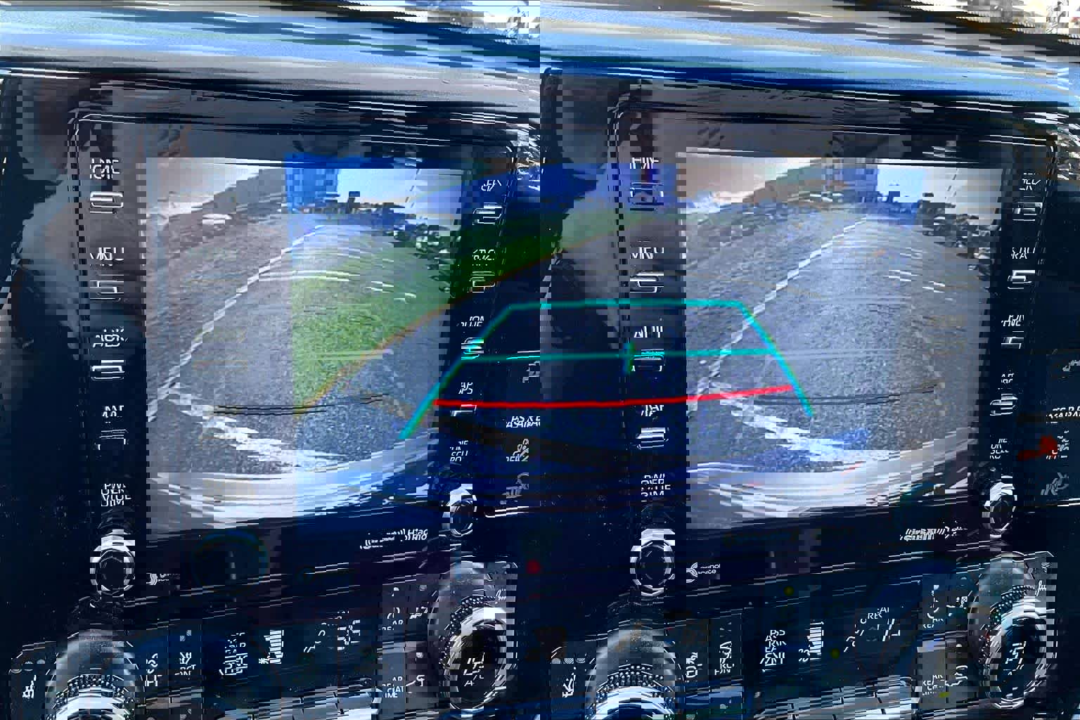 Used 2022 Toyota Highlander XLE image 27