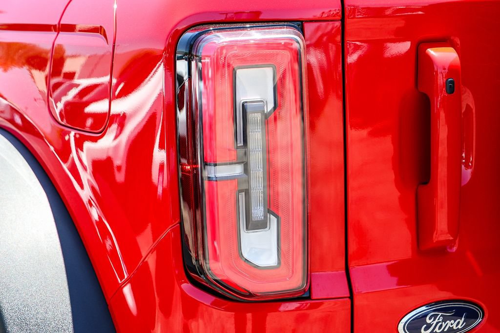Certified 2021 Ford Bronco Wildtrak AWD/4WD image 12