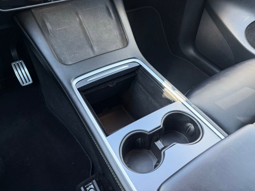 Used 2023 Tesla Model Y Performance image 22