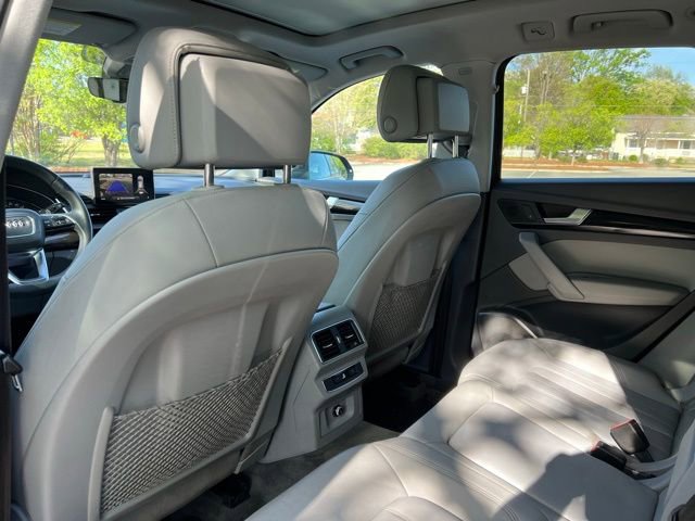Used 2019 Audi Q5 2.0T Premium w/ Convenience Package image 15