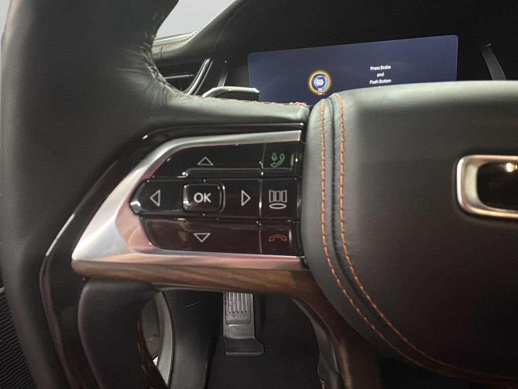 Used 2024 Jeep Grand Cherokee Summit w/ Luxury Tech Group V image 17