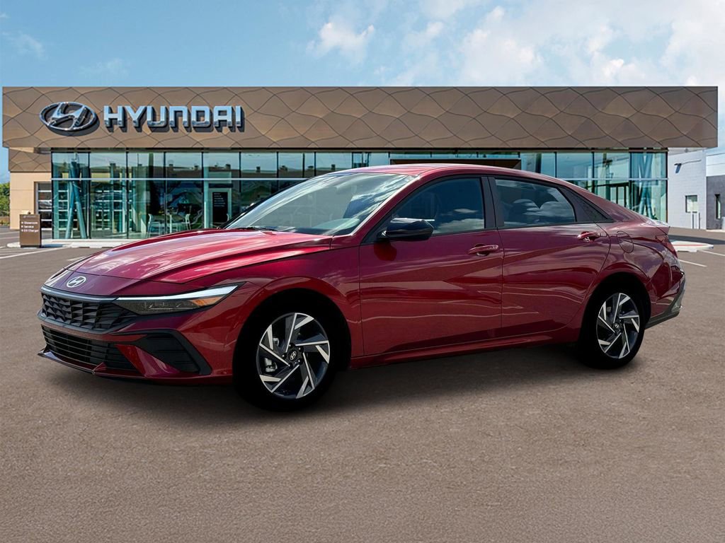 Certified 2025 Hyundai Elantra Sport FWD image 2
