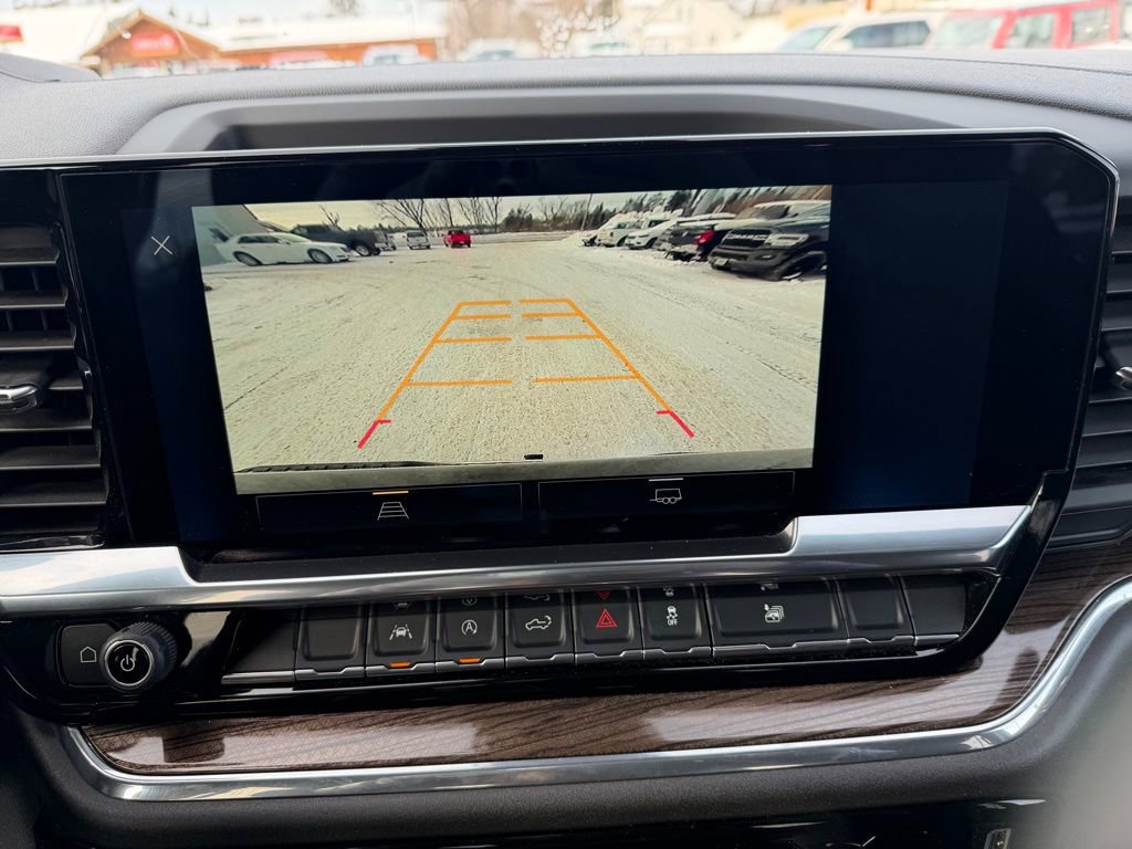 Used 2025 Chevrolet Silverado 1500 LT image 12