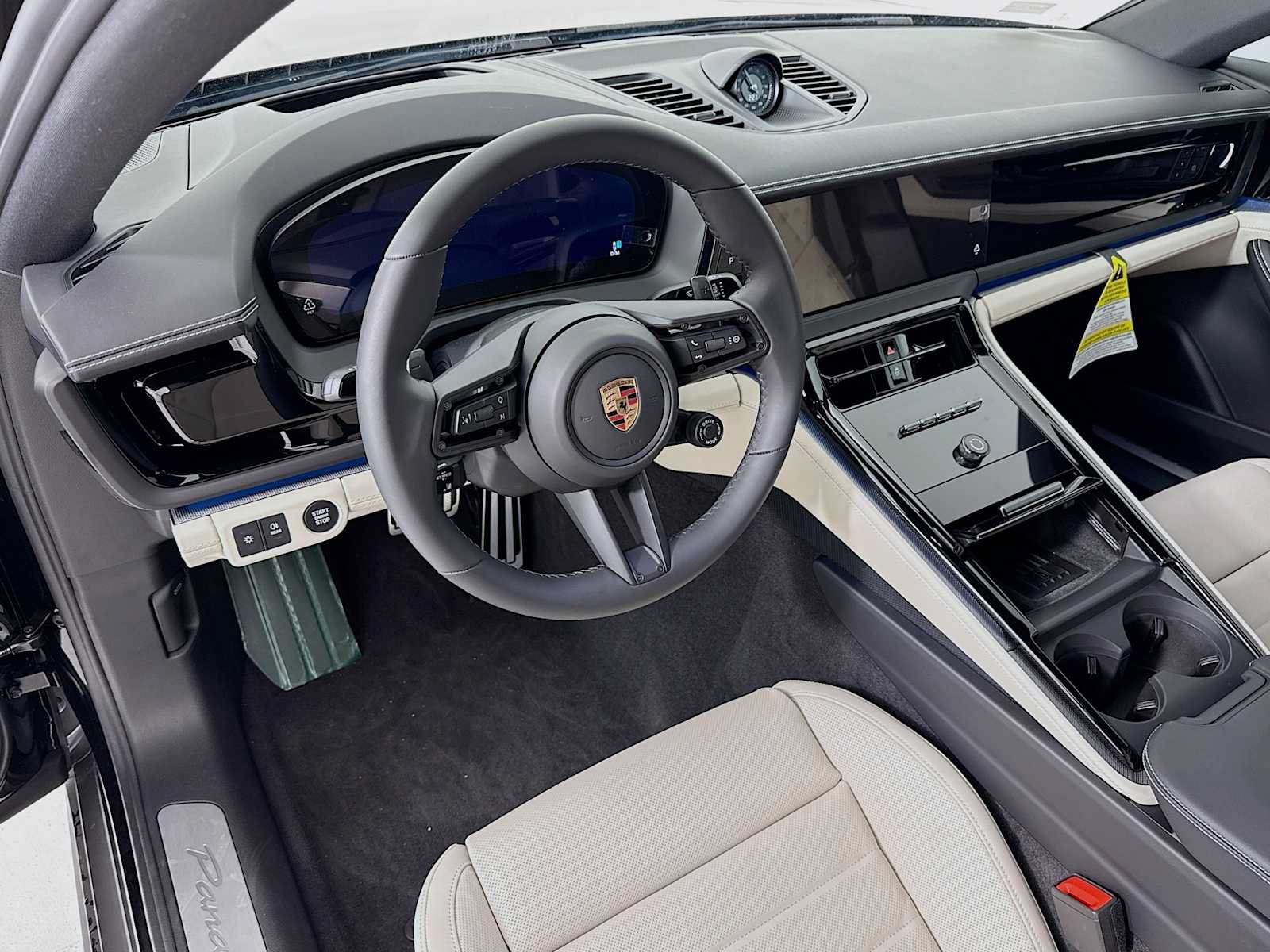 Used 2025 Porsche Panamera 4 AWD/4WD image 4