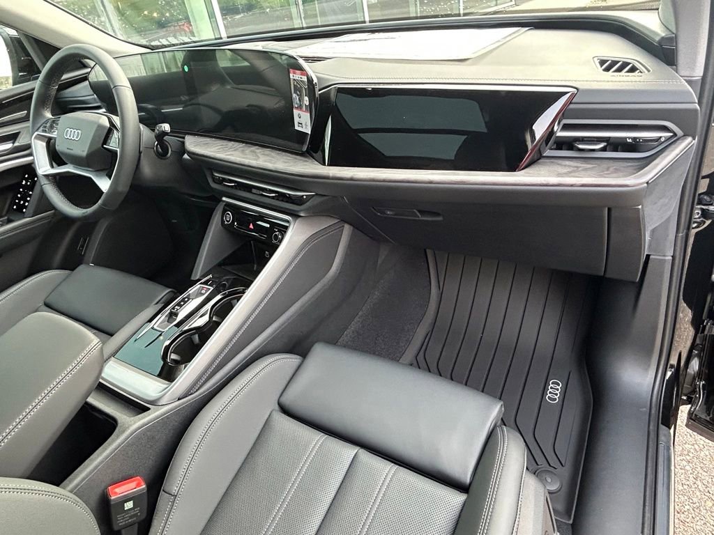 New 2025 Audi Q5 Premium Plus image 40