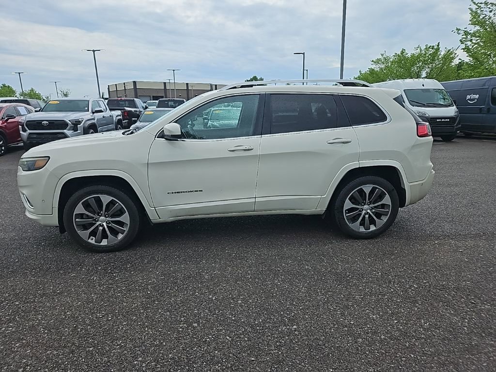 Used 2019 Jeep Cherokee Overland w/ Technology Group image 4