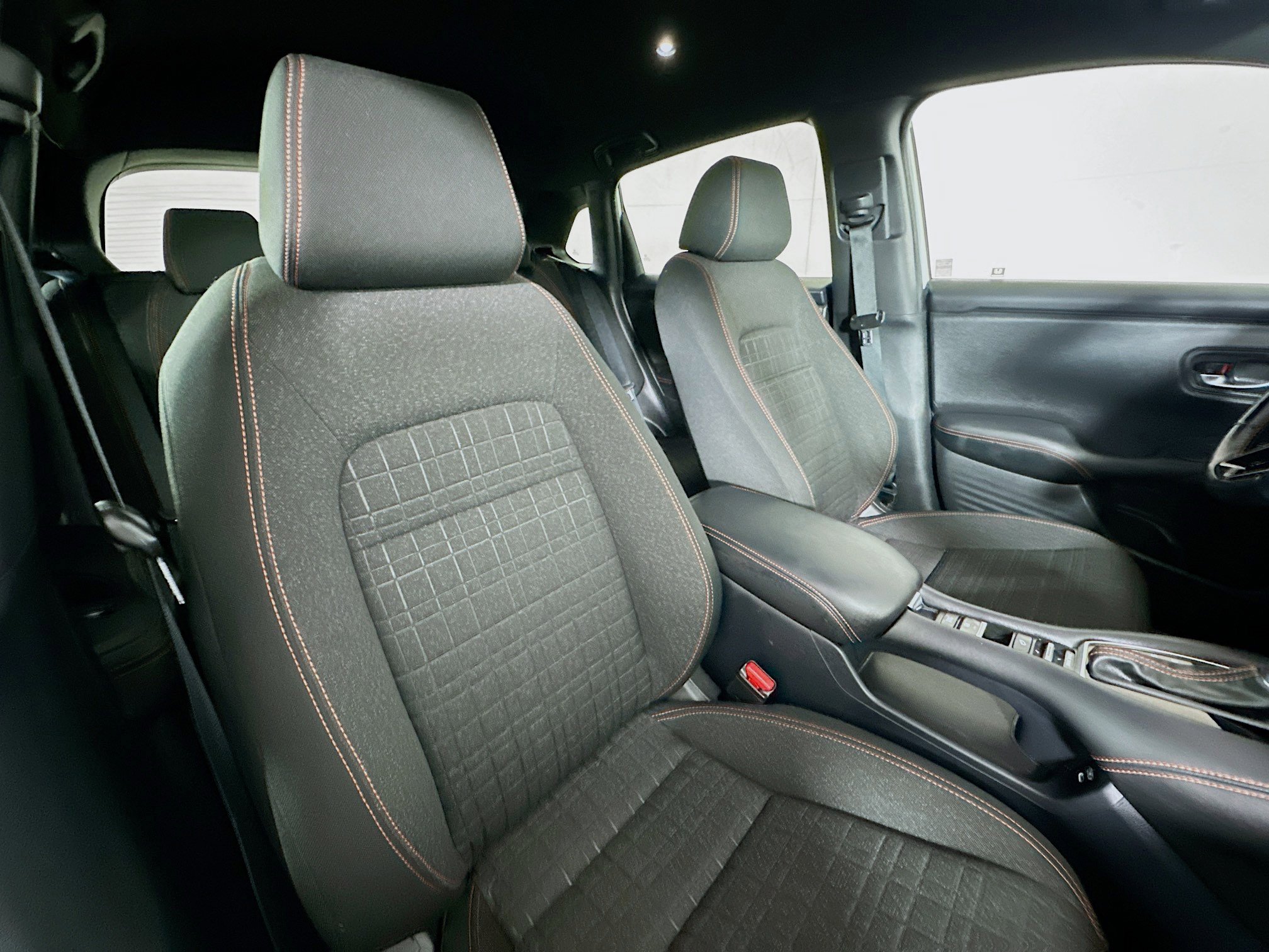 Certified 2025 Honda HR-V Sport image 26