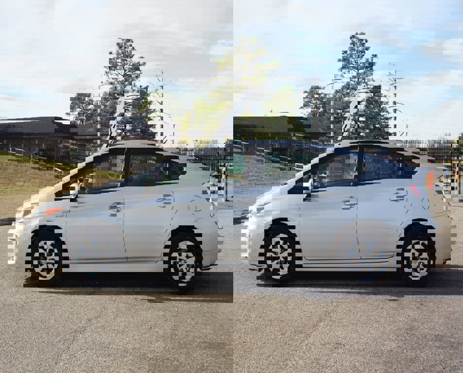 Used 2012 Toyota Prius Three image 9