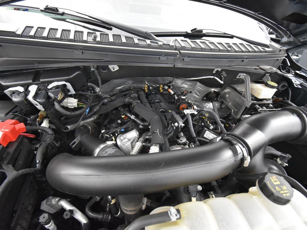 Used 2022 Ford Expedition Limited image 16