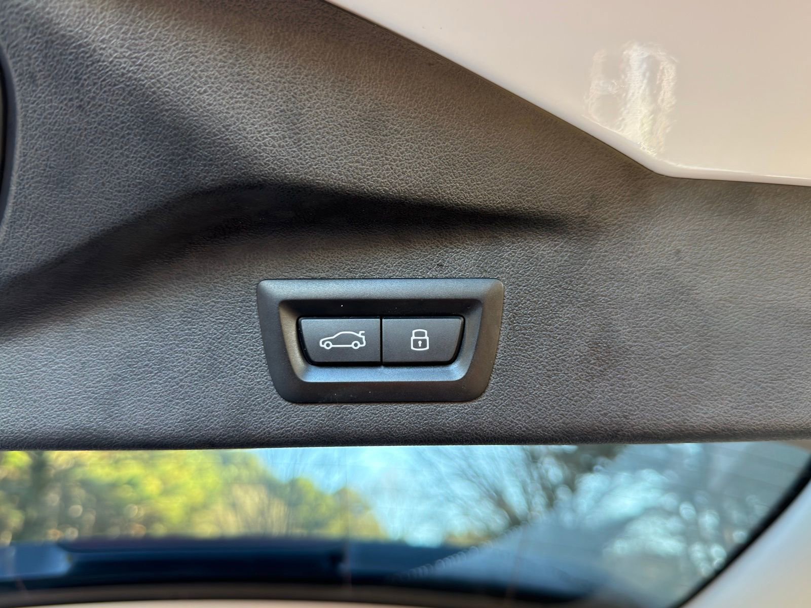 Certified 2024 BMW X7 xDrive40i w/ Executive Package image 21