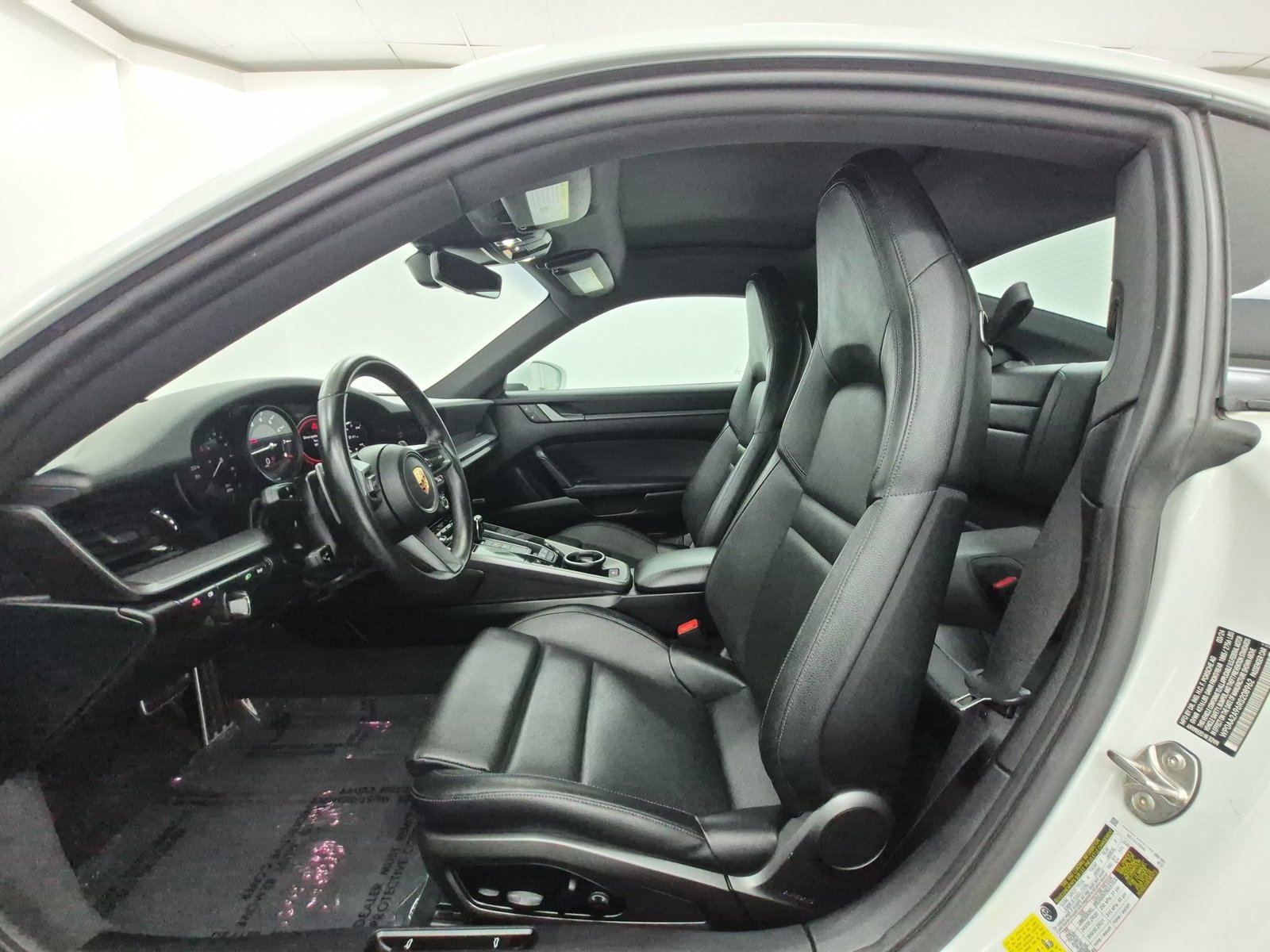 Certified 2024 Porsche 911 Carrera 4 AWD/4WD image 5